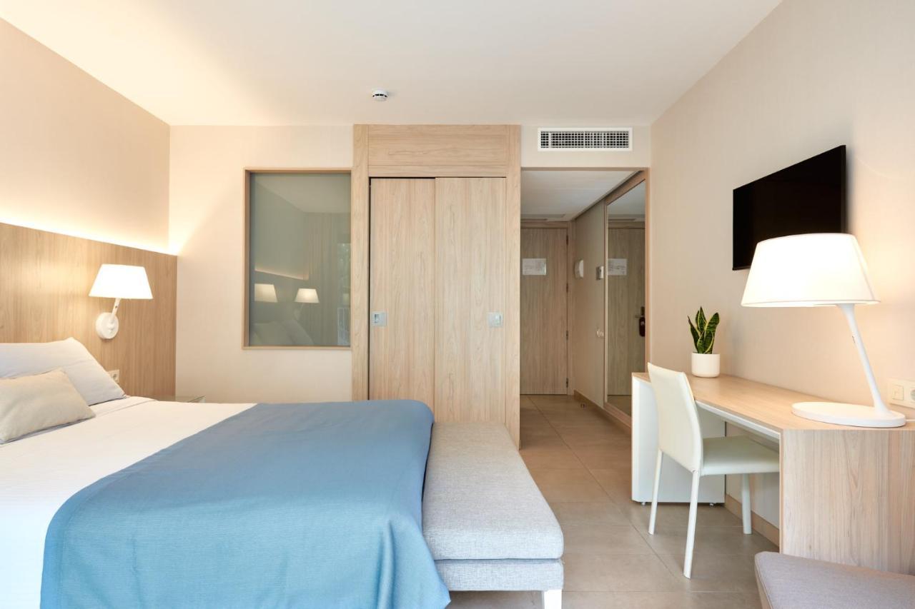 Hotel Omnium Барселона Екстериор снимка