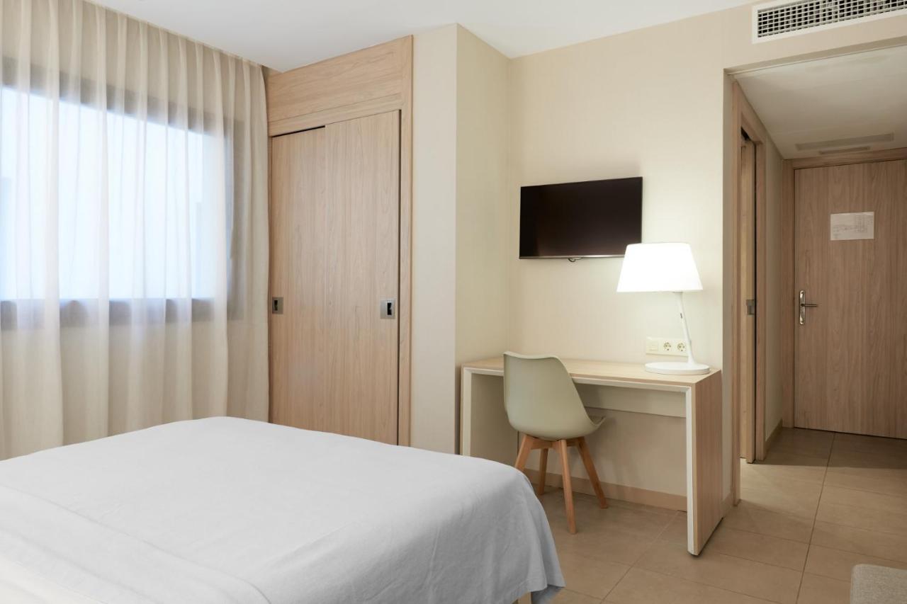 Hotel Omnium Барселона Екстериор снимка