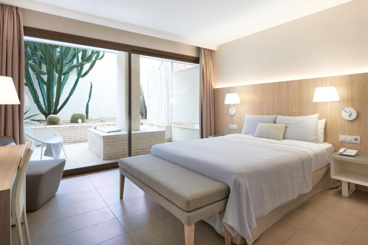 Hotel Omnium Барселона Екстериор снимка