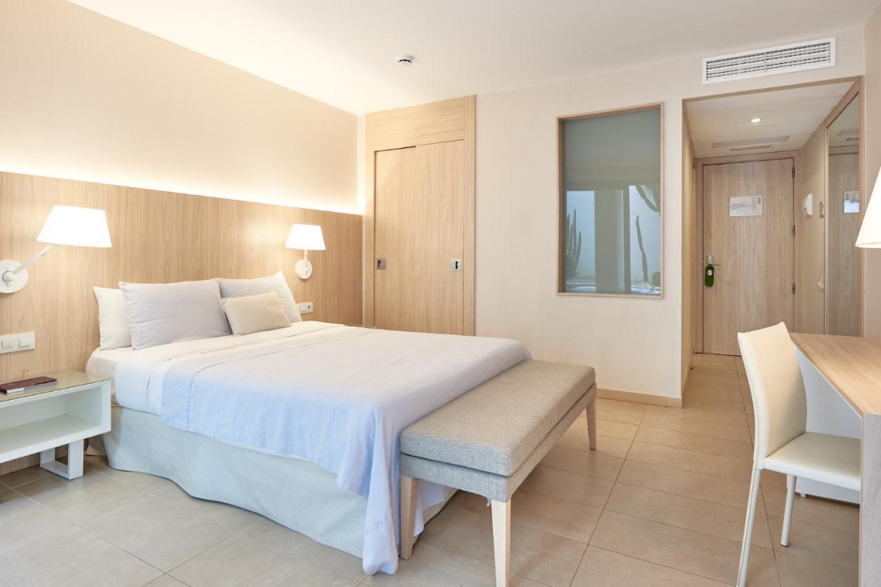 Hotel Omnium Барселона Екстериор снимка