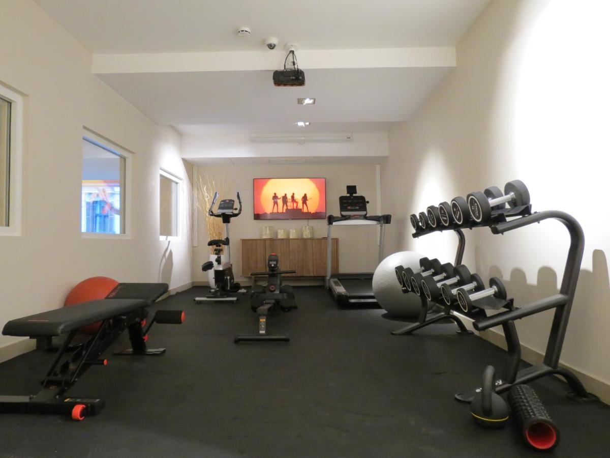 Hotel Omnium Барселона Екстериор снимка